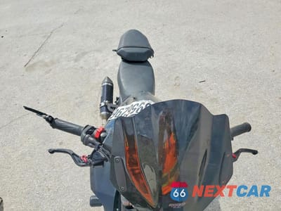 Piąte zdjęcie samochodu w środku: 2016 YAMAHA FZ07 VIN:JYARM06E2GA009250 - miniatura