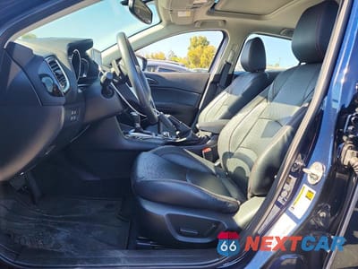 Zdjęcie 7 z 12 samochodu: 2016 MAZDA 3 GRAND TOURING VIN:JM1BM1N33G1354914 - miniatura