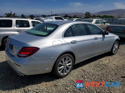 Trzecie zdjęcie samochodu z tyłu: 2017 MERCEDES-BENZ E 300 VIN:WDDZF4JB5HA175627 - miniatura