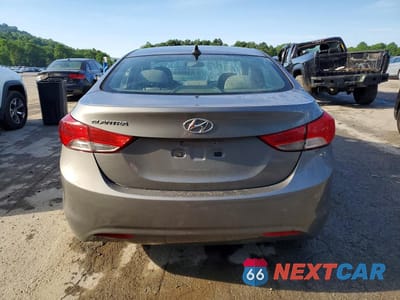 Zdjęcie 6 z 12 samochodu: 2013 HYUNDAI ELANTRA GLS VIN:5NPDH4AE2DH416457 - miniatura
