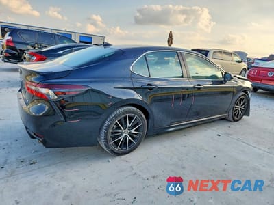 Trzecie zdjęcie samochodu z tyłu: 2023 TOYOTA CAMRY SE VIN:4T1G11AK8PU769880 - miniatura