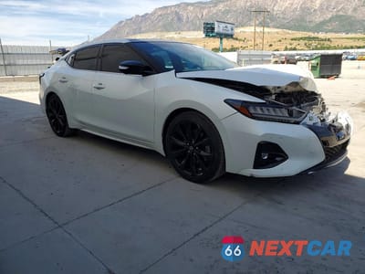 Czwarte zdjęcie samochodu z boku: 2023 NISSAN MAXIMA SR VIN:1N4AA6EV7PC504620 - miniatura