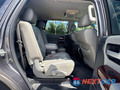 Zdjęcie 6 z 10 samochodu: 2012 TOYOTA SEQUOIA PLATINUM VIN:5TDDW5G11CS071124 - miniatura