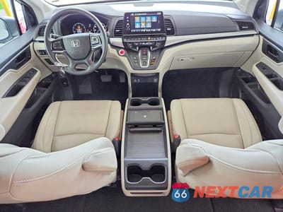 Zdjęcie 8 z 13 samochodu: 2025 HONDA ODYSSEY EXL VIN:5FNRL6H60SB080270 - miniatura