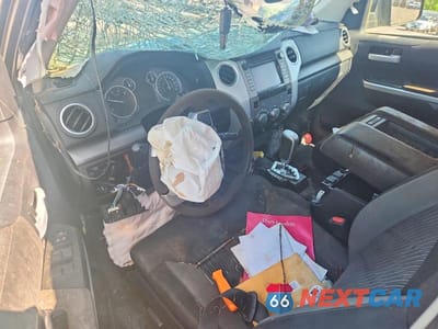 Zdjęcie 8 z 12 samochodu: 2014 TOYOTA TUNDRA SR5 VIN:5TFUY5F14EX386606 - miniatura