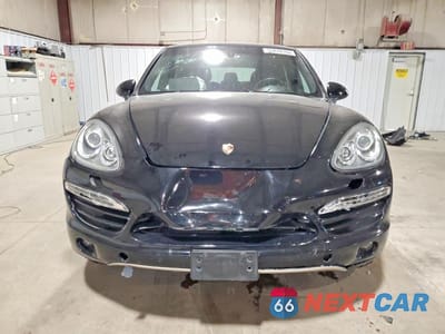 Piąte zdjęcie samochodu w środku: 2011 PORSCHE CAYENNE VIN:WP1AA2A21BLA04779 - miniatura