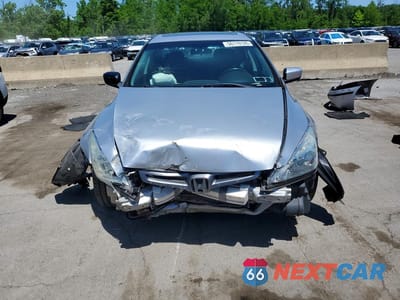 Piąte zdjęcie samochodu w środku: 2003 HONDA ACCORD EX VIN:1HGCM66563A082565 - miniatura