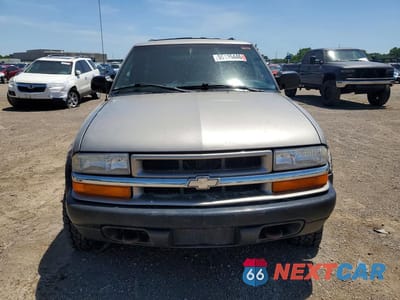 Piąte zdjęcie samochodu w środku: 1999 CHEVROLET BLAZER VIN:1GNCT18W9XK146616 - miniatura