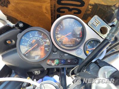 Zdjęcie 7 z 9 samochodu: 2001 YAMAHA FZS10 VIN:JYARN07E91A001519 - miniatura