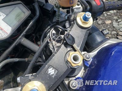 Zdjęcie 8 z 10 samochodu: 2001 SUZUKI GSX-R600 VIN:JS1GN7BA412104652 - miniatura