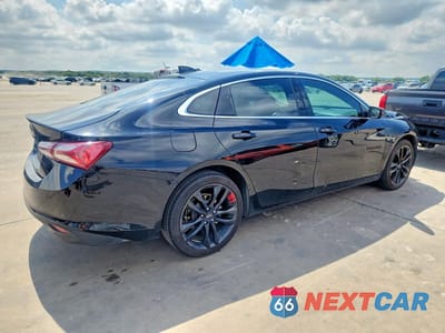 Trzecie zdjęcie samochodu z tyłu: 2020 CHEVROLET MALIBU LT VIN:1G1ZD5ST5LF136358 - miniatura
