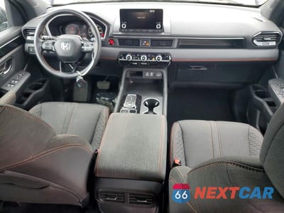 Zdjęcie 8 z 13 samochodu: 2025 HONDA PILOT SPORT VIN:5FNYG2H33SB008672 - miniatura