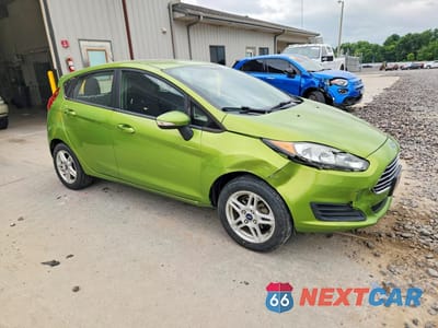 Czwarte zdjęcie samochodu z boku: 2018 FORD FIESTA SE VIN:3FADP4EJ5JM142001 - miniatura