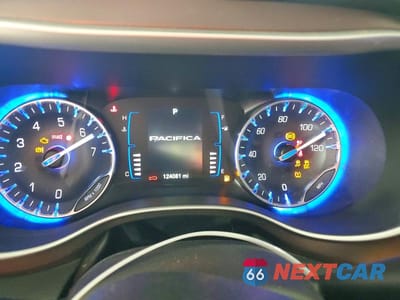 Zdjęcie 9 z 12 samochodu: 2019 CHRYSLER PACIFICA TOURING L VIN:2C4RC1BG3KR582974 - miniatura