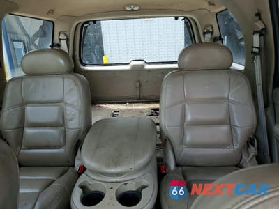 Zdjęcie 10 z 13 samochodu: 2001 LINCOLN NAVIGATOR VIN:5LMFU28R21LJ20243 - miniatura