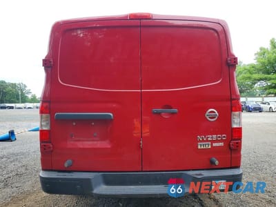 Zdjęcie 6 z 13 samochodu: 2015 NISSAN NV 2500 HD SV VIN:1N6BF0KX6FN804944 - miniatura