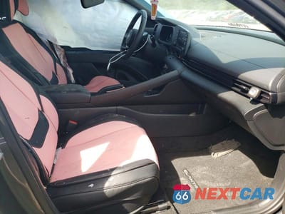 Zdjęcie 7 z 12 samochodu: 2025 HYUNDAI ELANTRA SEL SPORT VIN:KMHLM4DG4SU065764 - miniatura