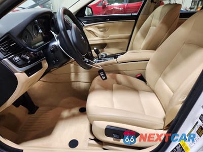 Zdjęcie 7 z 12 samochodu: 2015 BMW 528 XI VIN:WBA5A7C5XFD622610 - miniatura