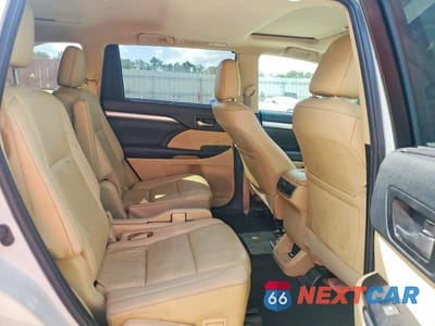 Zdjęcie 11 z 13 samochodu: 2019 TOYOTA HIGHLANDER XLE VIN:5TDKZRFHXKS561497 - miniatura