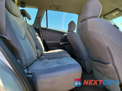 Zdjęcie 11 z 13 samochodu: 2008 TOYOTA RAV 4 VIN:JTMBD35V685204562 - miniatura