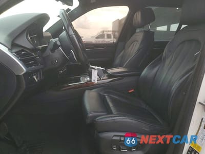 Zdjęcie 7 z 13 samochodu: 2018 BMW X5 XDRIVE35I VIN:5UXKR0C50J0X83603 - miniatura