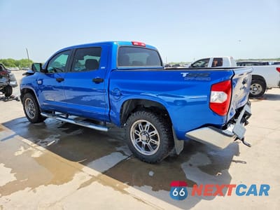 Drugie zdjęcie samochodu z przodu: 2018 TOYOTA TUNDRA CREWMAX SR5 VIN:5TFEY5F1XJX232934 - miniatura