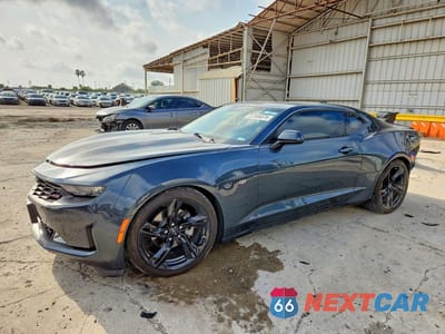 2021 CHEVROLET CAMARO 1G1FB1RS9M0141999 - główne zdjęcie licytacji z USA - miniatura