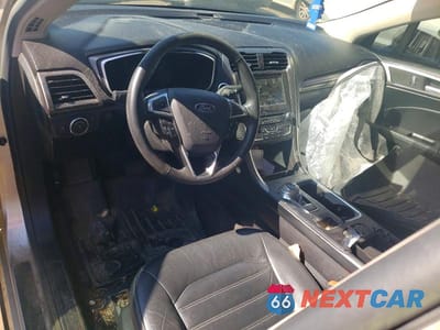 Zdjęcie 8 z 12 samochodu: 2017 FORD FUSION SE VIN:3FA6P0T91HR136462 - miniatura
