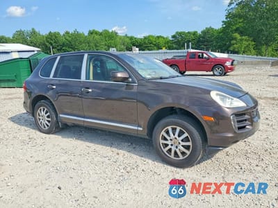 Czwarte zdjęcie samochodu z boku: 2009 PORSCHE CAYENNE VIN:WP1AA29P29LA04011 - miniatura