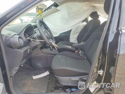 Zdjęcie 7 z 13 samochodu: 2023 NISSAN KICKS S VIN:3N1CP5BV3PL532132 - miniatura