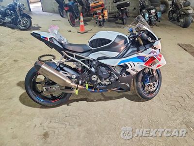 2025 BMW S 1000 RR WB10P2309S6L72176 - główne zdjęcie licytacji z USA - miniatura