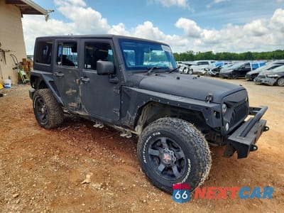 Czwarte zdjęcie samochodu z boku: 2014 JEEP WRANGLER UNLIMITED SPORT VIN:1C4BJWKG6EL280788 - miniatura