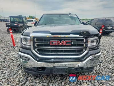 Piąte zdjęcie samochodu w środku: 2018 GMC SIERRA K1500 SLE VIN:2GTV2MEC6J1108543 - miniatura