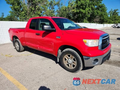 Czwarte zdjęcie samochodu z boku: 2012 TOYOTA TUNDRA DOUBLE CAB SR5 VIN:5TFUW5F1XCX236552 - miniatura