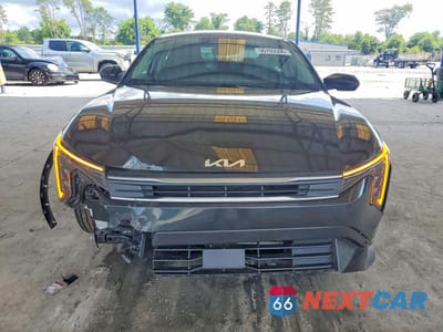 Piąte zdjęcie samochodu w środku: 2025 KIA K4 LX VIN:3KPFT4DE1SE136677 - miniatura