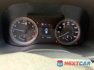Zdjęcie 8 z 10 samochodu: 2016 HYUNDAI TUCSON SE VIN:KM8J3CA4XGU211803 - miniatura