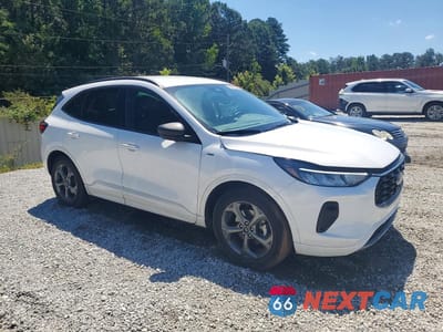 Czwarte zdjęcie samochodu z boku: 2023 FORD ESCAPE ST LINE VIN:1FMCU0MN2PUA09143 - miniatura