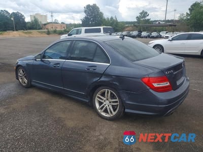 Drugie zdjęcie samochodu z przodu: 2013 MERCEDES-BENZ C 250 VIN:WDDGF4HB9DR278543 - miniatura