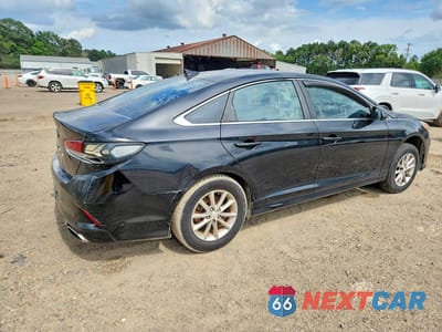 Trzecie zdjęcie samochodu z tyłu: 2019 HYUNDAI SONATA SE VIN:5NPE24AF2KH777098 - miniatura