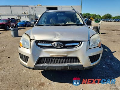Piąte zdjęcie samochodu w środku: 2009 KIA SPORTAGE VIN:KNDJF724997590554 - miniatura