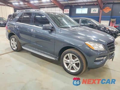 Czwarte zdjęcie samochodu z boku: 2015 MERCEDES-BENZ ML 350 4MATIC VIN:4JGDA5HB4FA489390 - miniatura