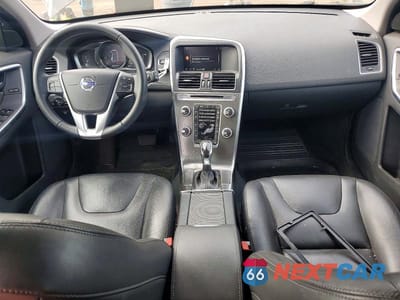 Zdjęcie 8 z 13 samochodu: 2016 VOLVO XC60 T6 PREMIER VIN:YV449MRK6G2903154 - miniatura