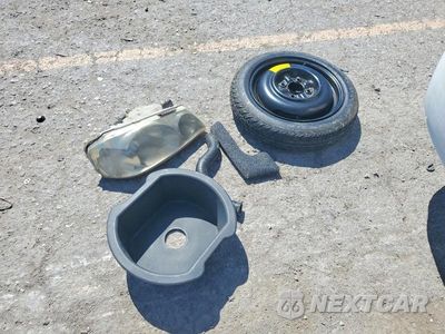 Zdjęcie 12 z 13 samochodu: 2001 KIA OPTIMA LX V6 VIN:KNAGD124X15048003 - miniatura
