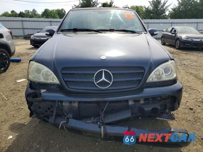 Piąte zdjęcie samochodu w środku: 2003 MERCEDES-BENZ ML 350 VIN:4JGAB57E23A443788 - miniatura