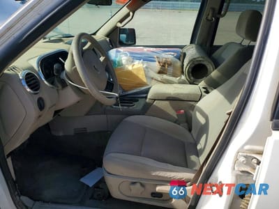 Zdjęcie 7 z 13 samochodu: 2007 FORD EXPLORER XLT VIN:1FMEU63E97UB79058 - miniatura