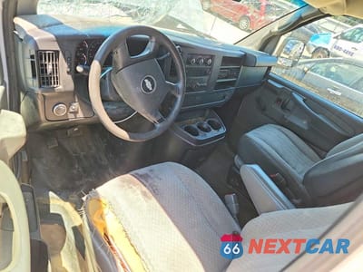 Zdjęcie 8 z 13 samochodu: 2010 CHEVROLET EXPRESS G1500 VIN:1GCUGADXXA1110933 - miniatura