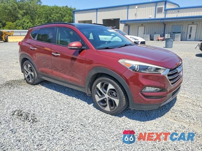 Czwarte zdjęcie samochodu z boku: 2016 HYUNDAI TUCSON LIMITED VIN:KM8J33A25GU048881 - miniatura