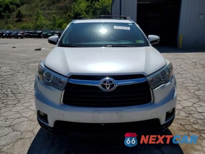 Piąte zdjęcie samochodu w środku: 2015 TOYOTA HIGHLANDER XLE VIN:5TDJKRFH0FS199721 - miniatura