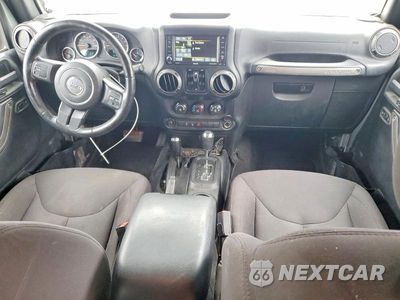 Zdjęcie 8 z 14 samochodu: 2015 JEEP WRANGLER UNLIMITED SPORT VIN:1C4BJWDG6FL751028 - miniatura