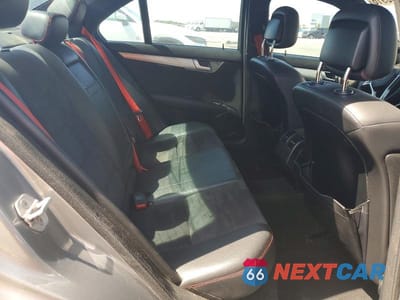 Zdjęcie 10 z 12 samochodu: 2013 MERCEDES-BENZ C 250 VIN:WDDGF4HB6DR296384 - miniatura